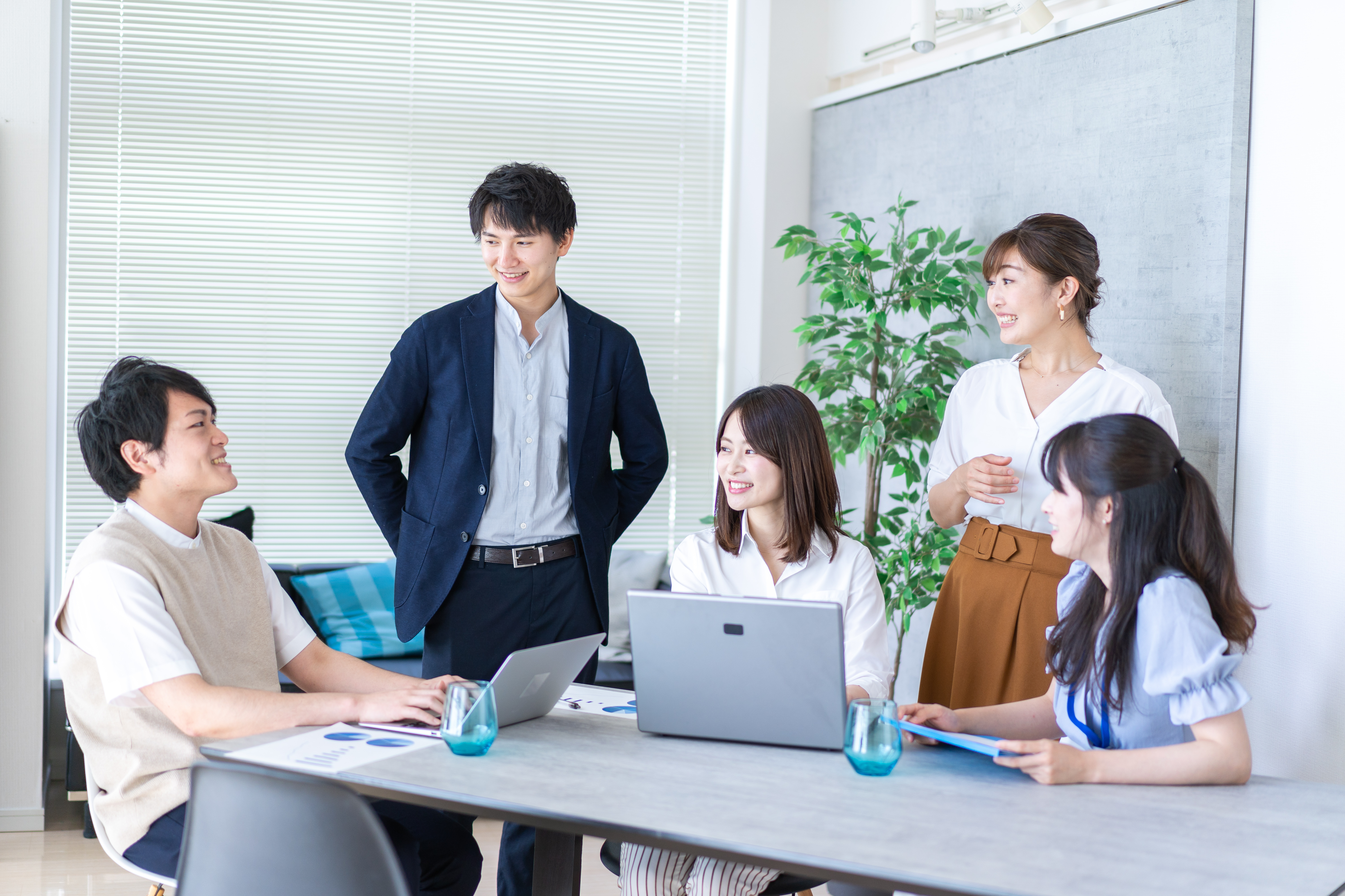 Webサイト運用の打ち合わせ風景